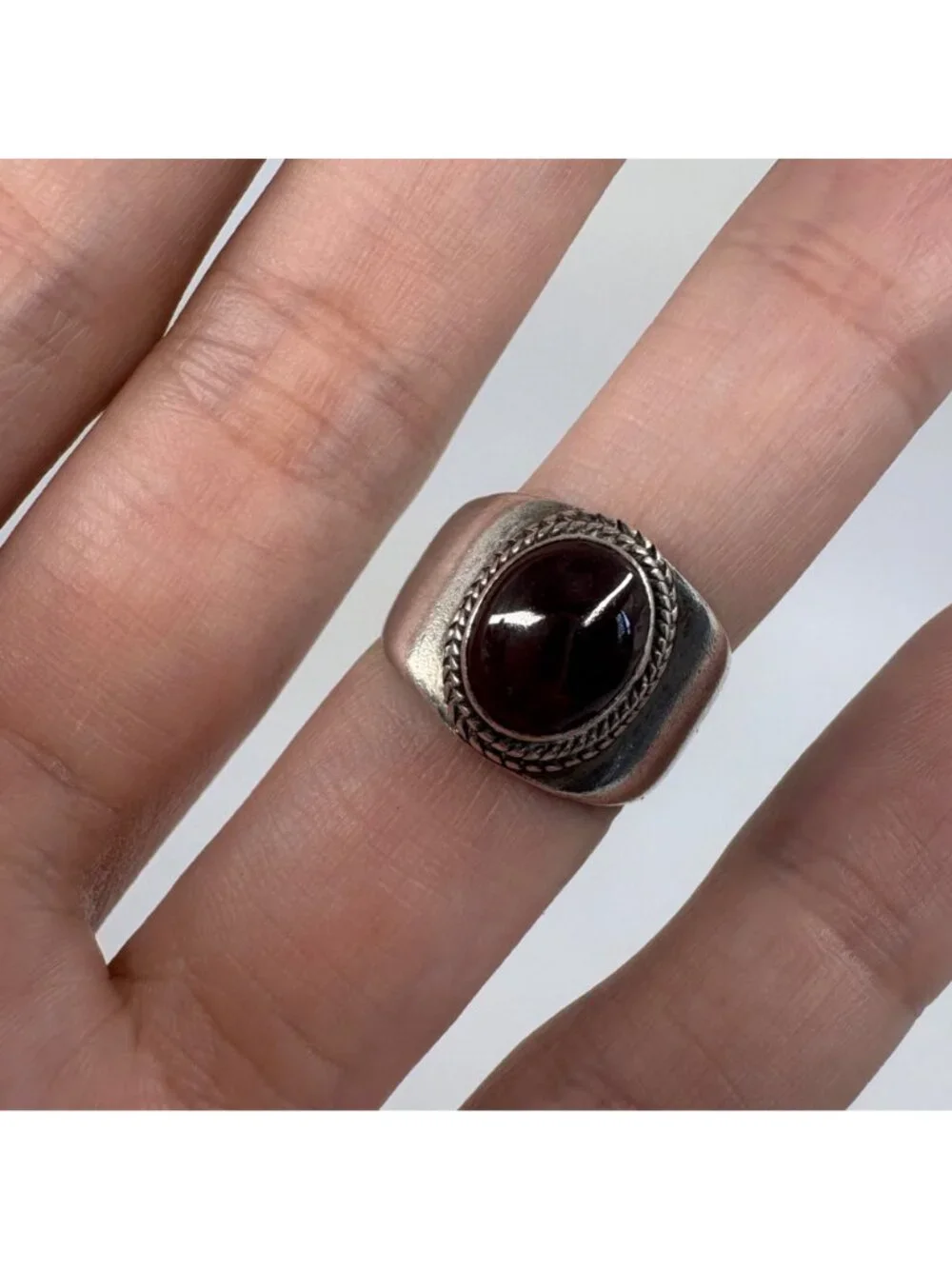 Garnet Bezel Set Rope Border Tapered Band Ring 925 Sterling Silver Size 6.25